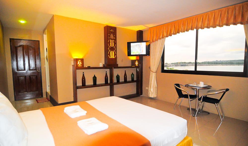 The Royal Coast Tourist Inn Panglao City Exterior foto